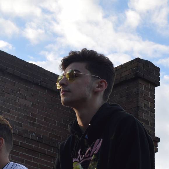 Meet your Posher, David - Picture 1 of 1